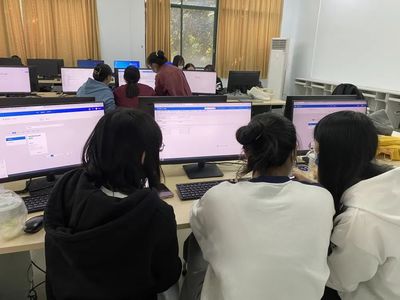 財(cái)金學(xué)院組織學(xué)生參加2021(第六屆)金蝶云管理創(chuàng)新杯大賽軟件技術(shù)交流